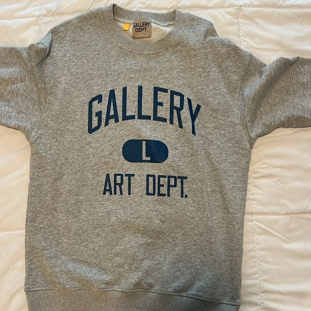 Gallery Dept. L Crewneck Sweatshirt Size Small
